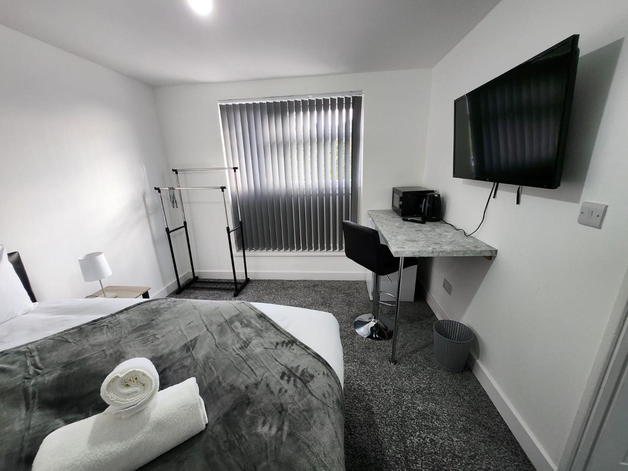 4 Bedroom 2 Bathroom Shared House - Near Bhx And Nec เบอร์มิงแฮม ภายนอก รูปภาพ