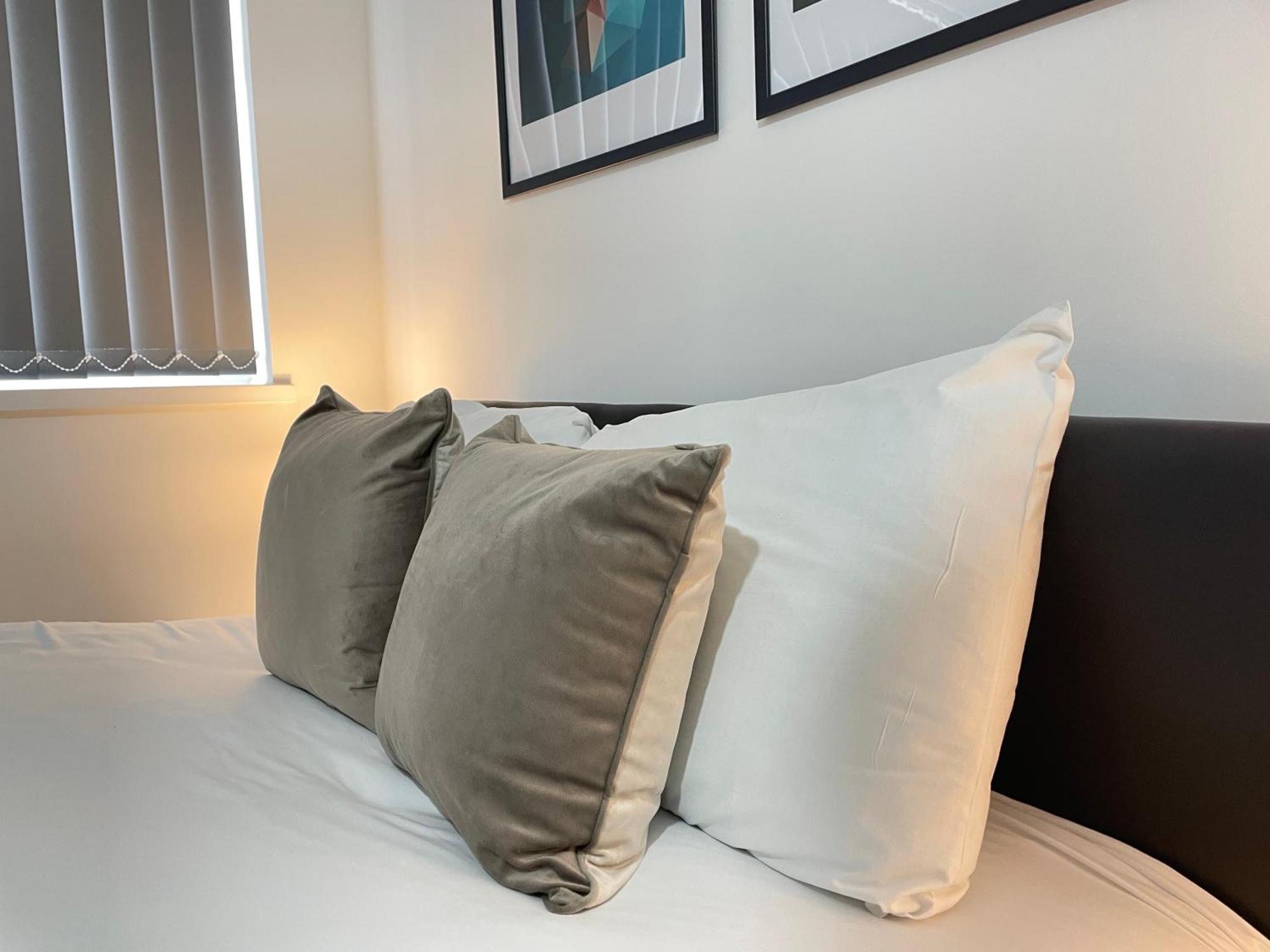 4 Bedroom 2 Bathroom Shared House - Near Bhx And Nec เบอร์มิงแฮม ภายนอก รูปภาพ